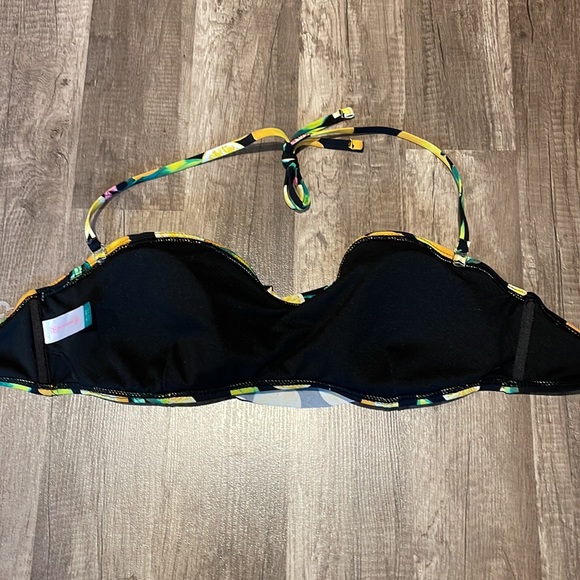 NWOT Lemons Bikini Top. XL - Picture 5 of 9